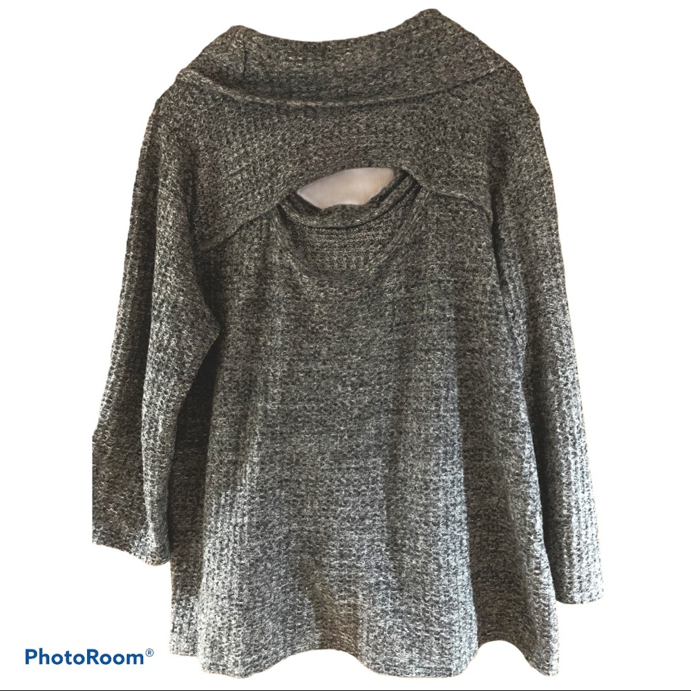 No Boundaries sexy grey sweater 🛍 - Picture 2 of 3